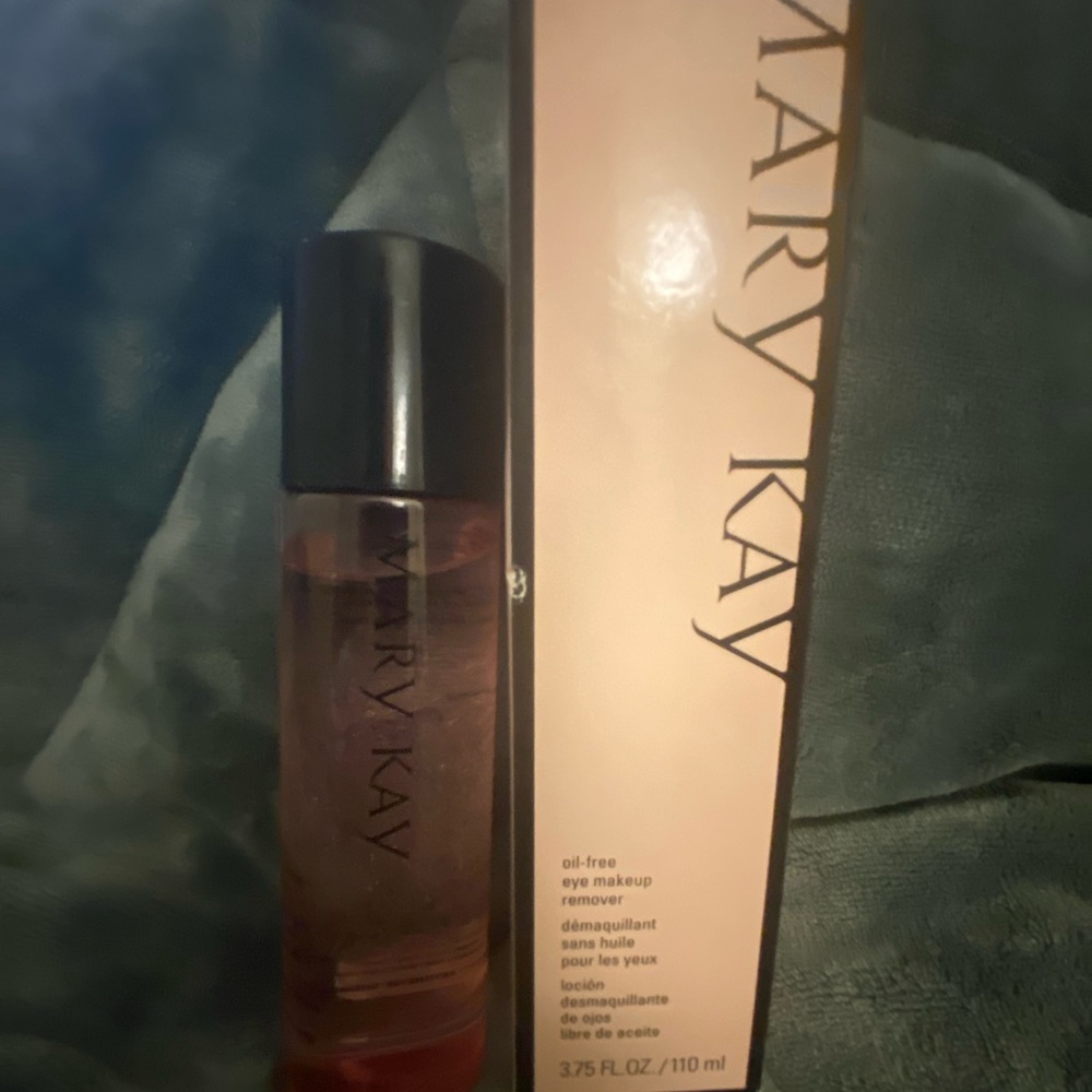 Makeup remover
